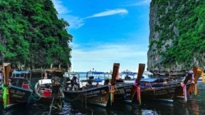 Scopri di più sull'articolo Cosa vedere a Phi Phi Island: l’isola paradisiaca che ti inebrierà il cuore e lo spirito